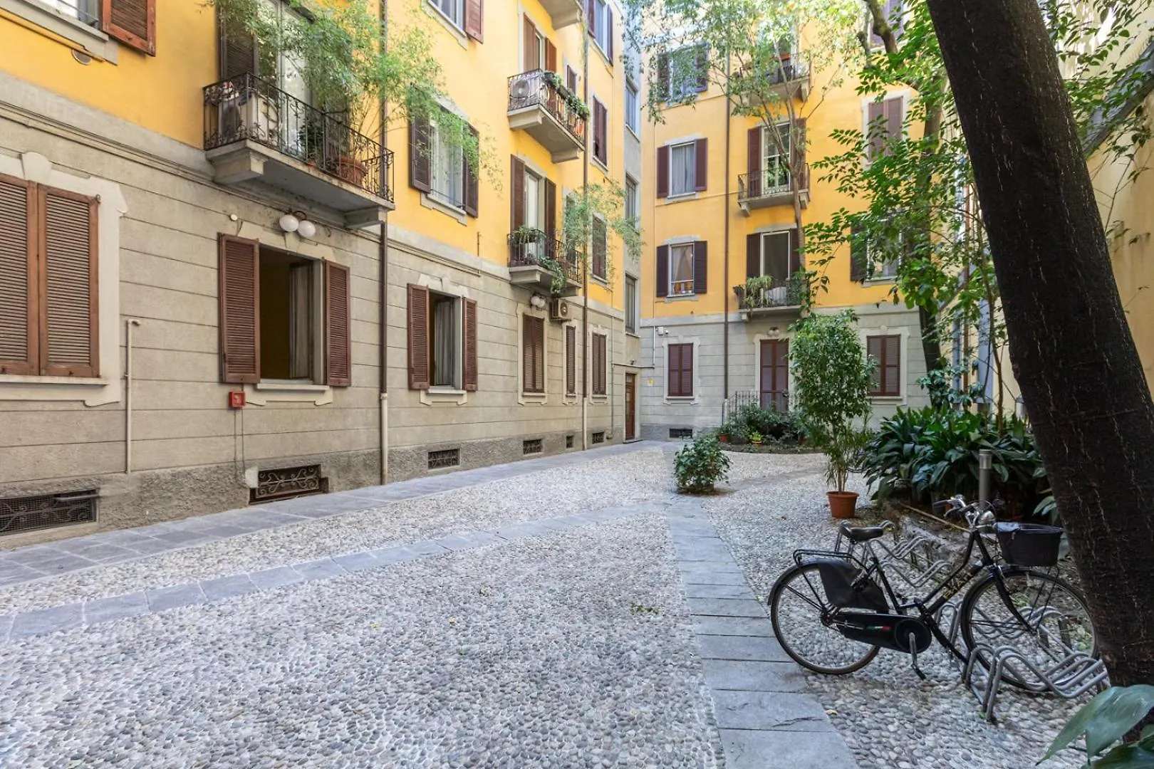 Centrale Suite With Balcony - Top Collection Milan 0*,  Italy